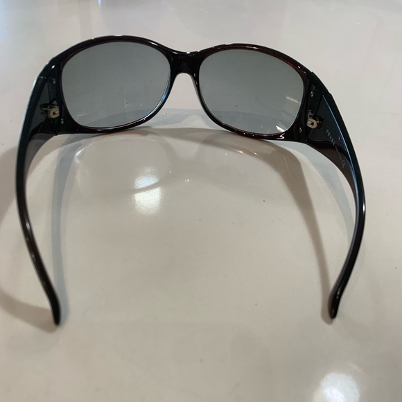 Prada sunglasses! - Picture 6 of 6